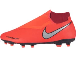 Nike Phantom Vision ACDMY Dynamic Fit