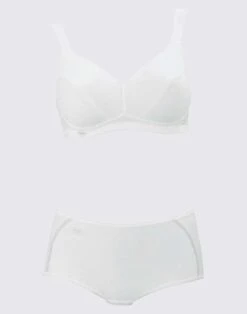 Anita Momentum Sport BH – Maximum Support 6 Anita Momentum Sport BH – Maximum Support -Optimal Sportserien Geschäft anita bh slip weiss vorne 01